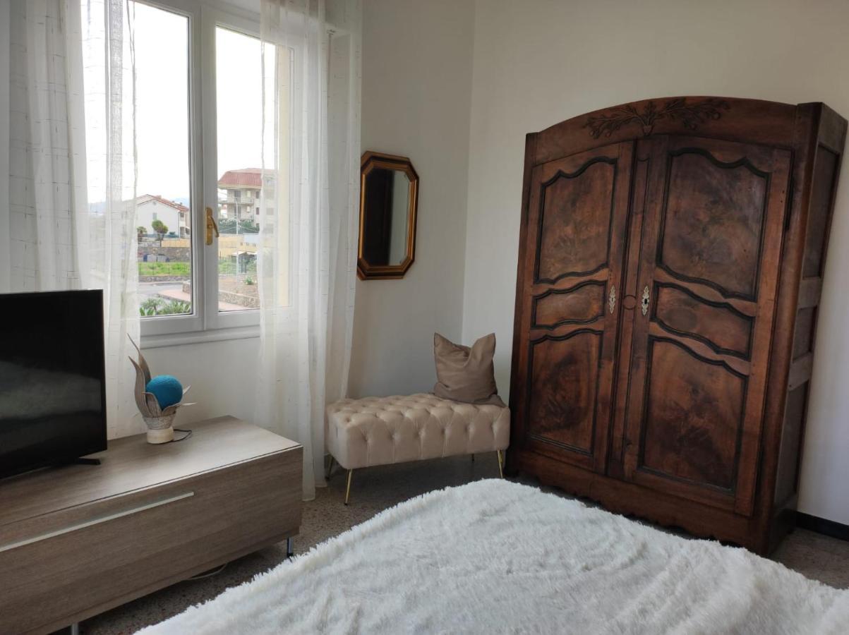 Appartamento Vicino Al Mare Con Parcheggio Riva Ligure Dış mekan fotoğraf