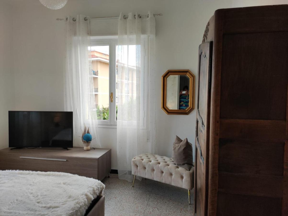 Appartamento Vicino Al Mare Con Parcheggio Riva Ligure Dış mekan fotoğraf